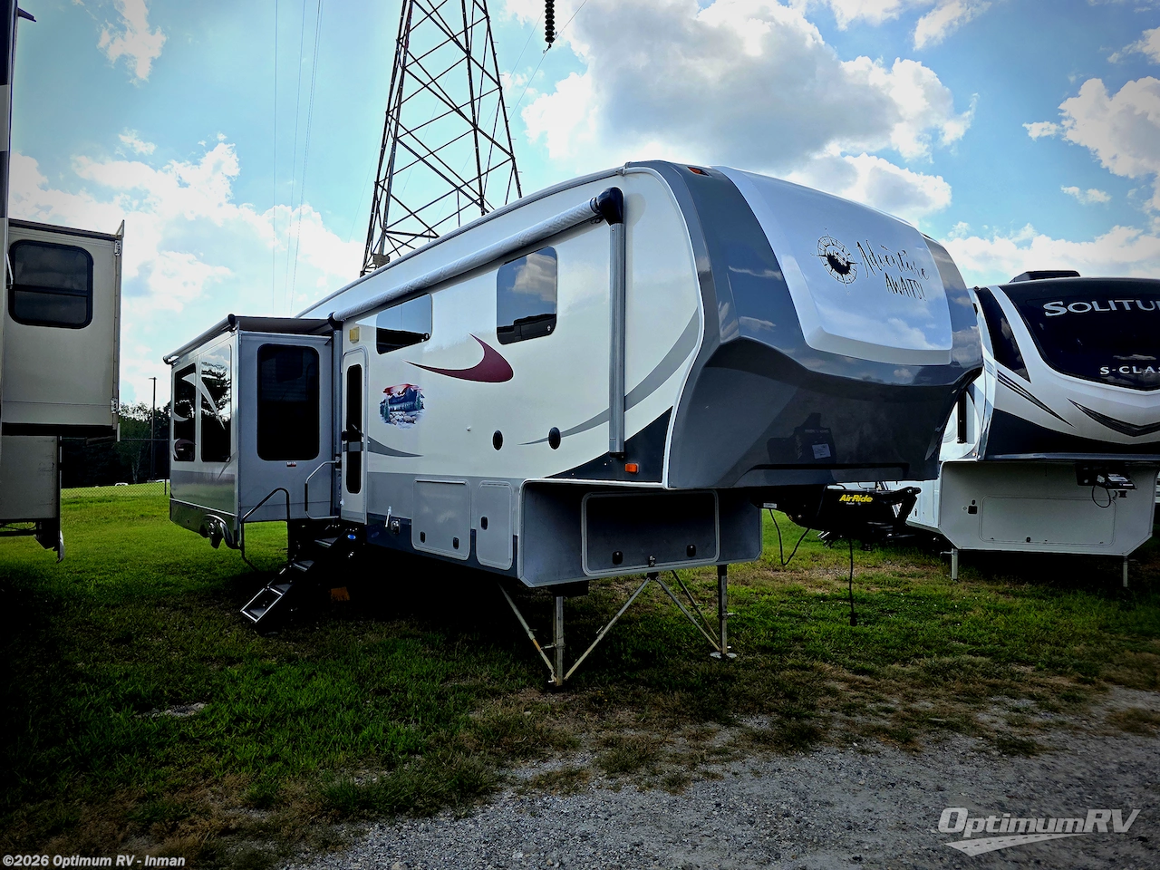 Used 2013 Highland Ridge Open Range Roamer 357RES available in Inman, South Carolina