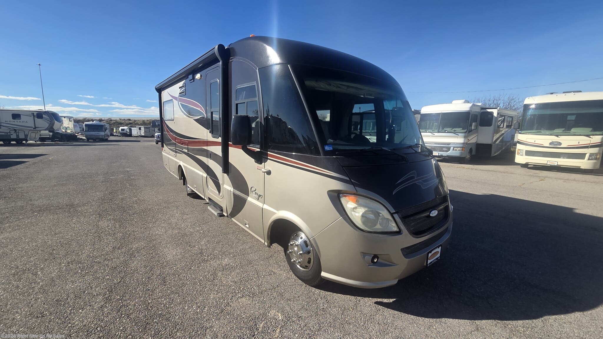 Used 2010 Itasca Reyo 25T available in Salt Lake City, Utah