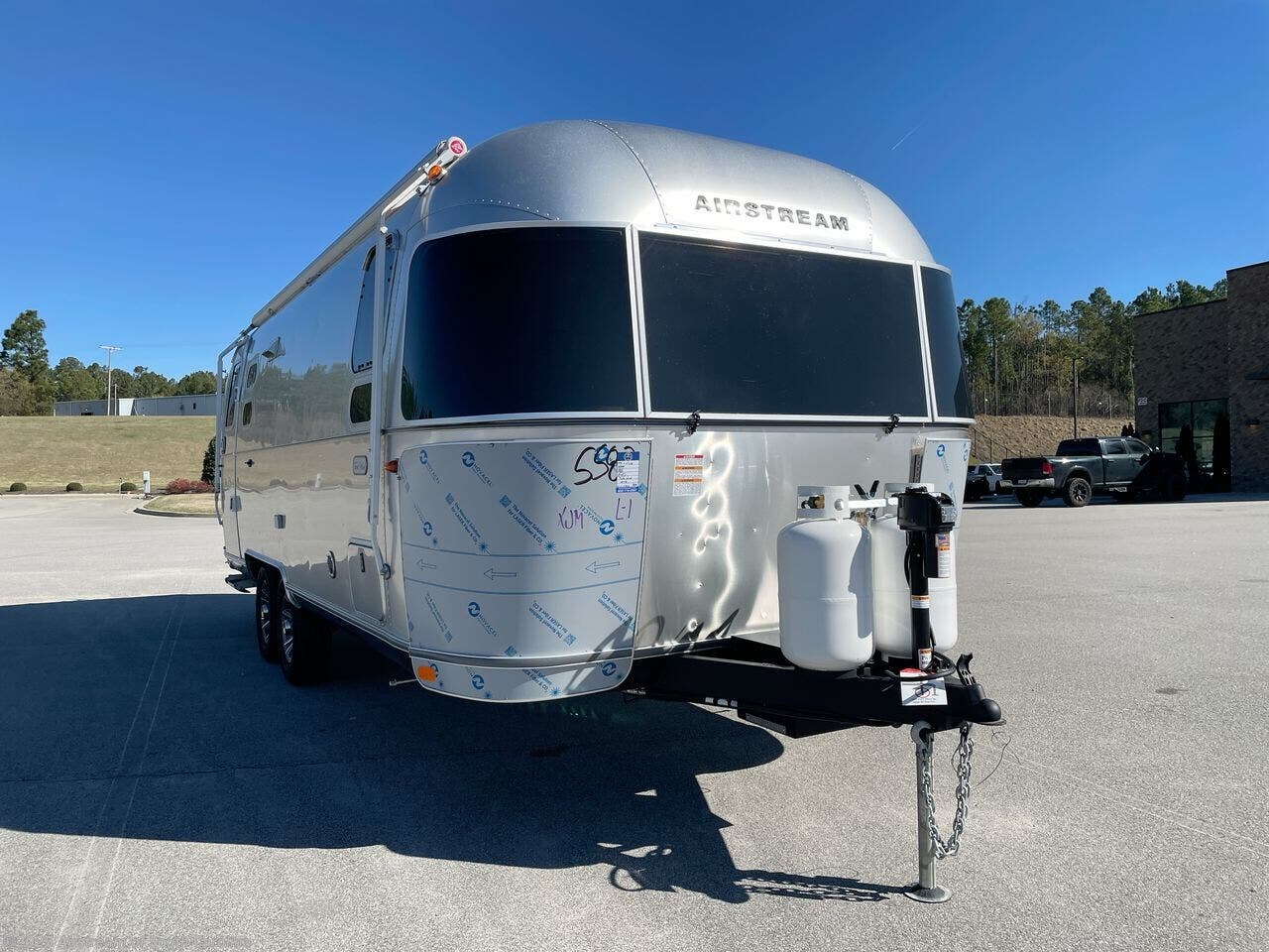 New 2025 Airstream Trade Wind 25FB available in Lexington, South Carolina