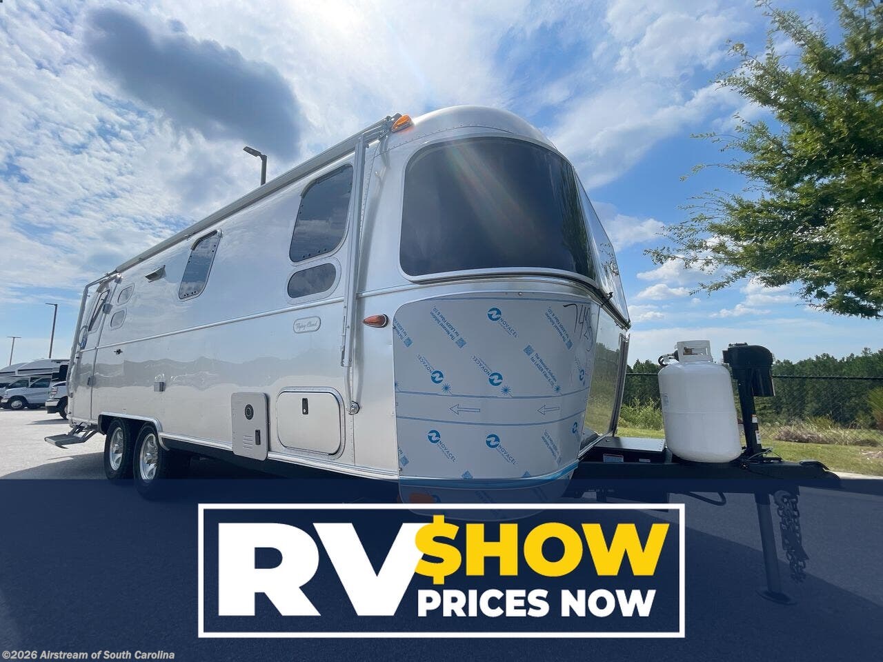 New 2026 Airstream Flying Cloud 25FB available in Lexington, South Carolina