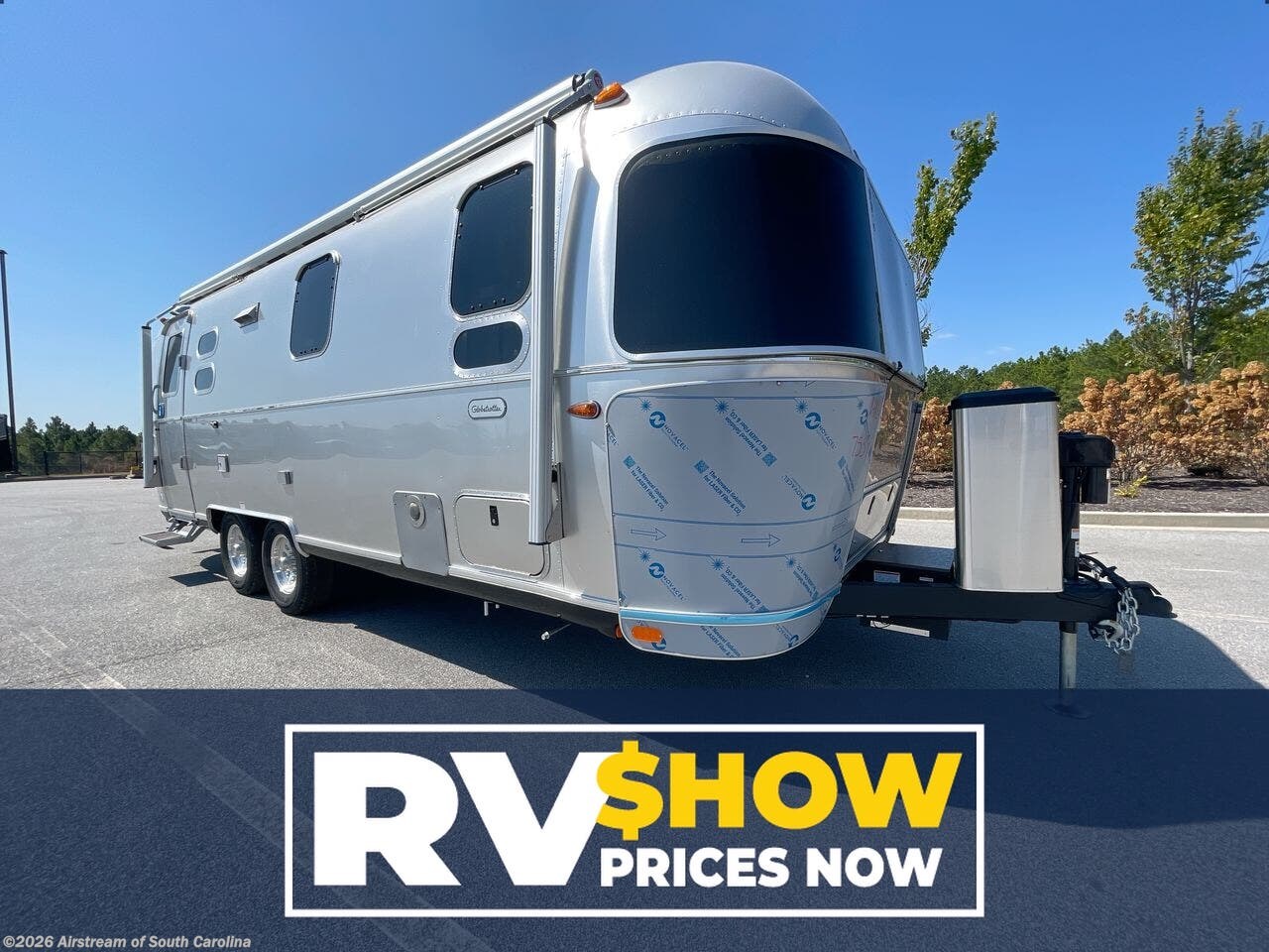 New 2026 Airstream Globetrotter 25FB Twin available in Lexington, South Carolina
