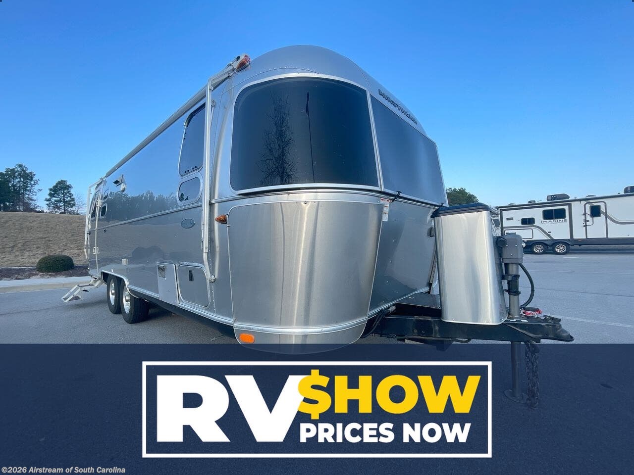 Used 2017 Airstream Flying Cloud 25FB available in Lexington, South Carolina
