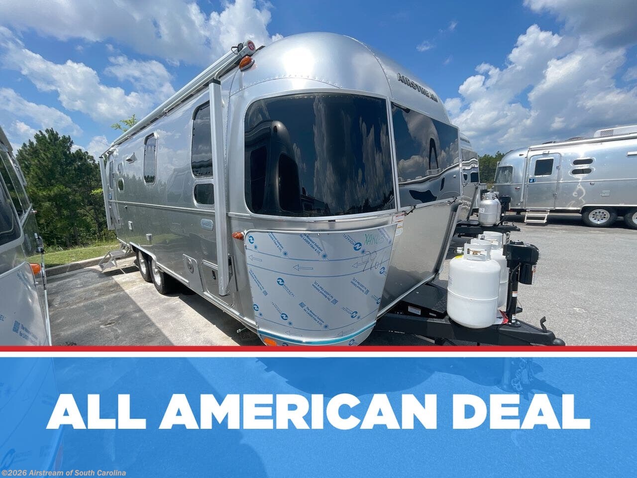 New 2026 Airstream Globetrotter 25FB available in Lexington, South Carolina