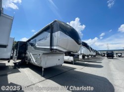 New 2026 Jayco Pinnacle 38FBRK available in Concord, North Carolina