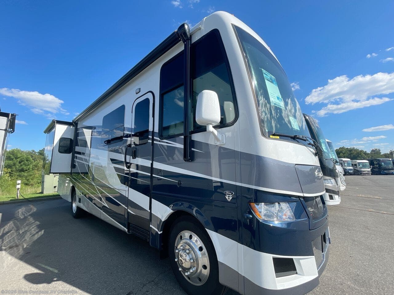 New 2026 Newmar Bay Star 3114 available in Concord, North Carolina