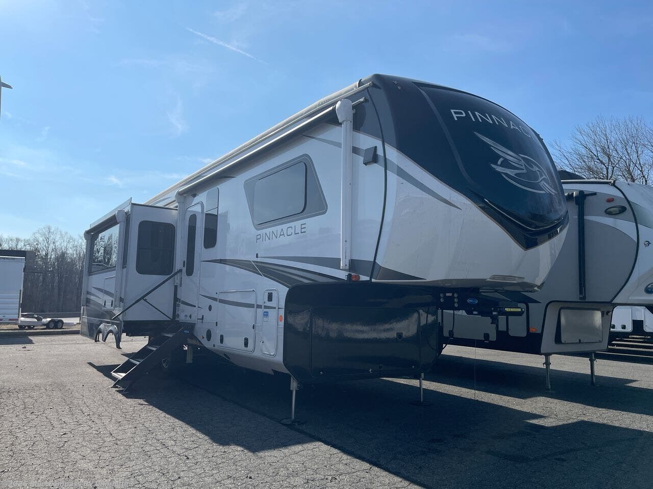 Used 2024 Jayco Pinnacle 32RLTS available in Concord, North Carolina