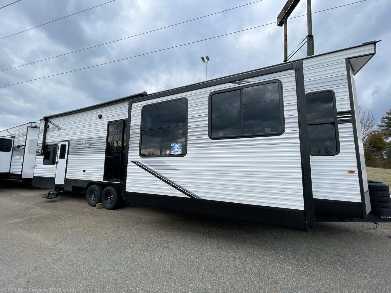 New 2026 Jayco Jay Flight Bungalow 401LOFT DS available in Concord, North Carolina