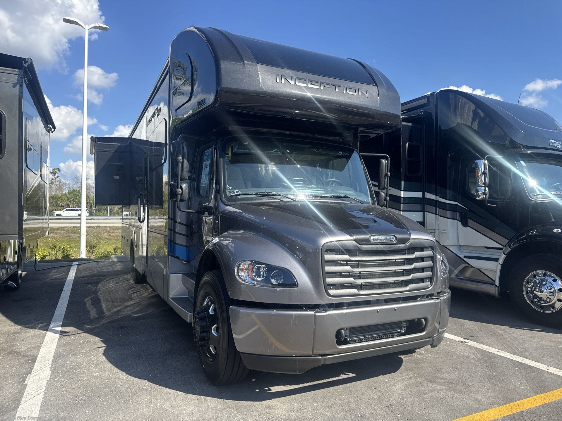 New 2026 Thor Motor Coach Inception 34XG available in Concord, North Carolina