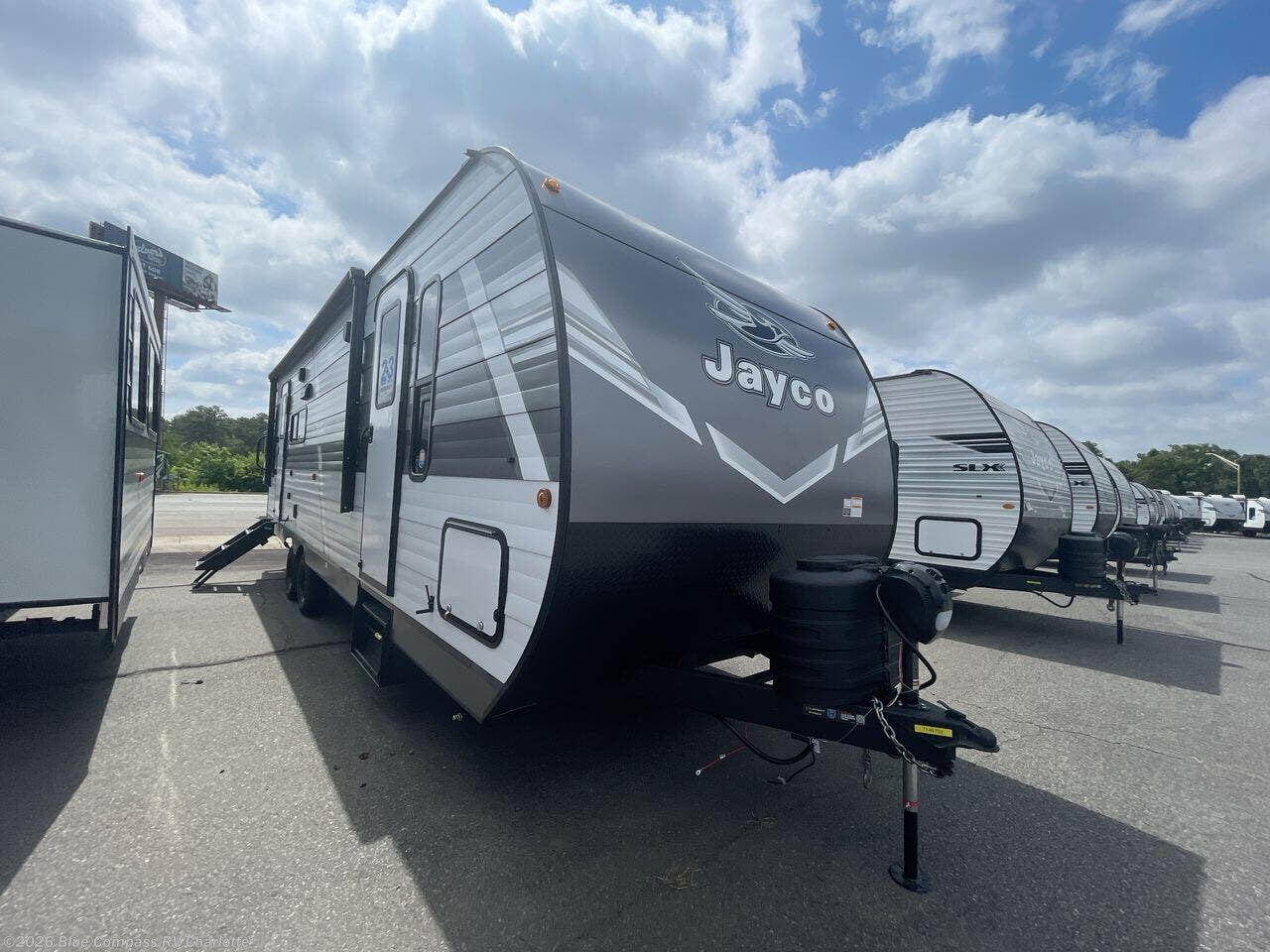 New 2027 Jayco Jay Flight SLX 262RLS available in Concord, North Carolina