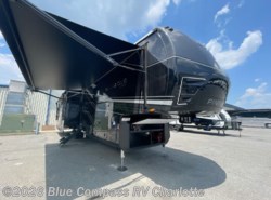 New 2027 Jayco Pinnacle 38FBRK available in Concord, North Carolina
