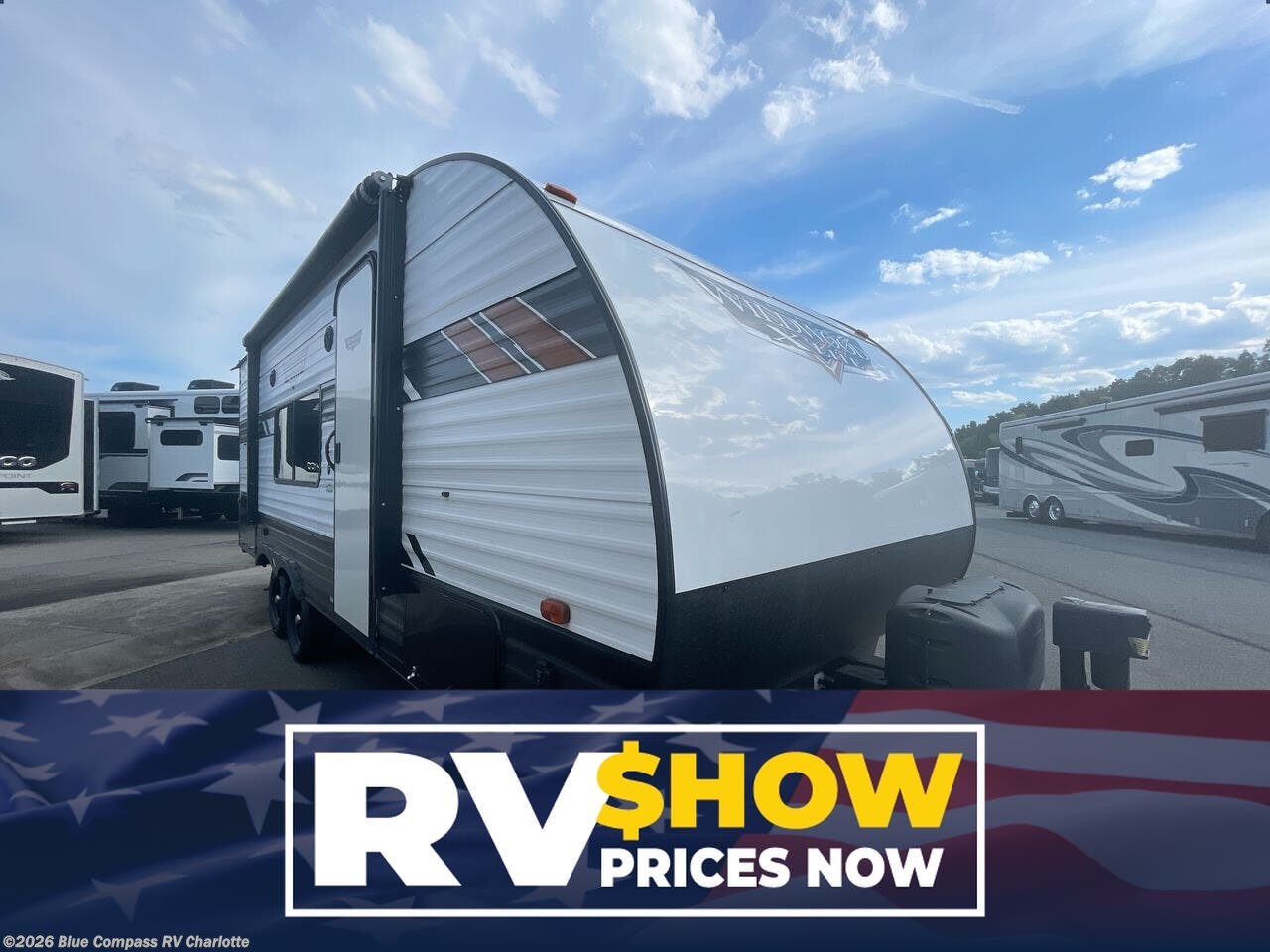 Used 2021  Forest River Wildwood X-Lite 19DBXL by Forest River from Blue Compass RV Charlotte in Concord, NC