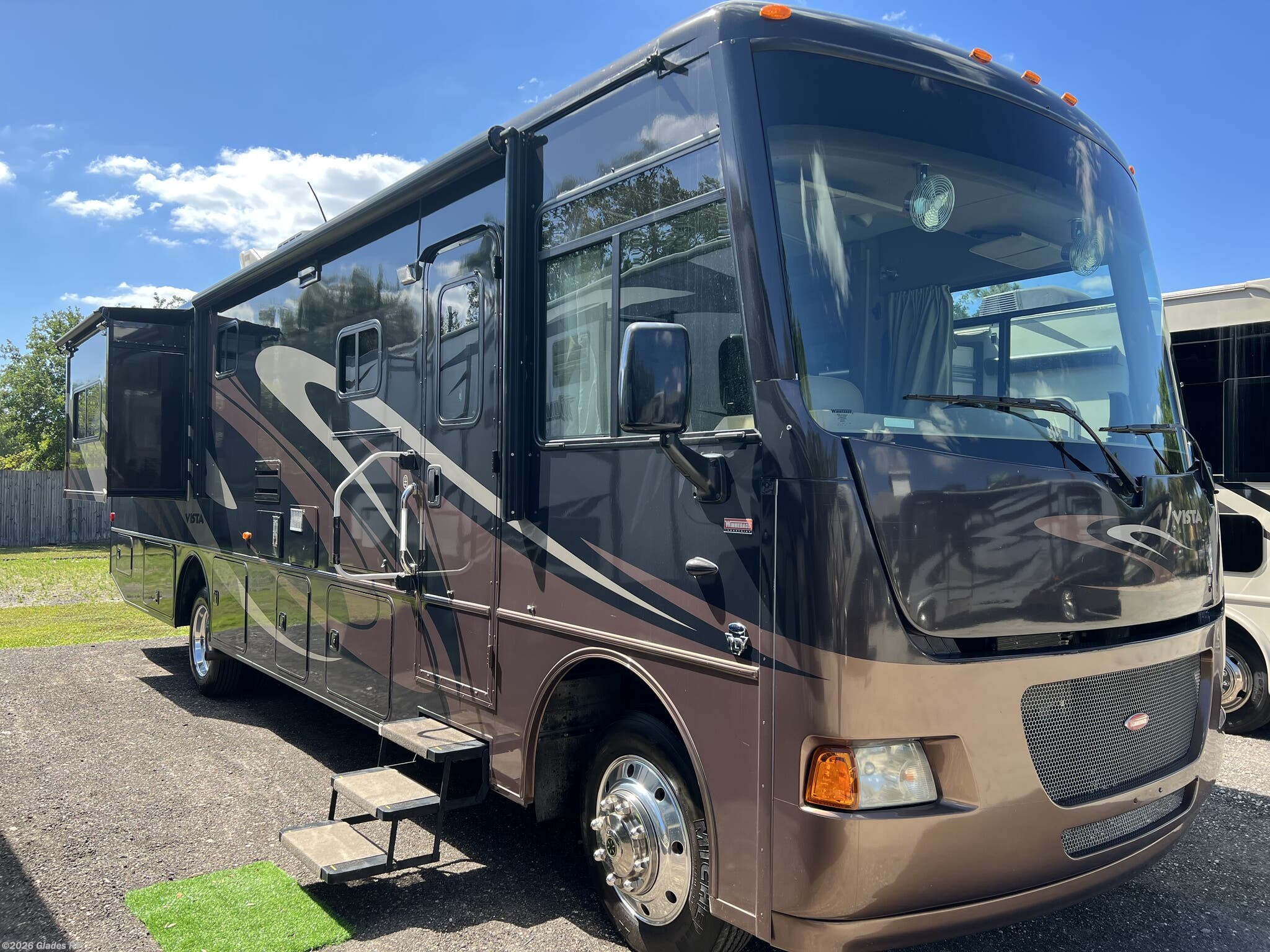 Used 2013 Winnebago Vista 35F available in Fort Myers, Florida