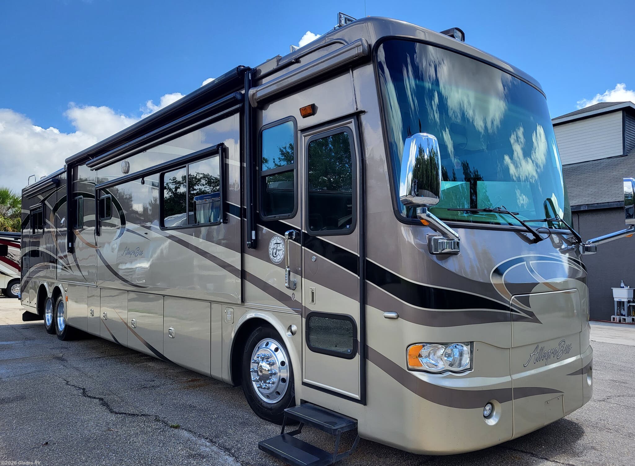 Used 2007 Tiffin Allegro Bus 42QRP available in Fort Myers, Florida