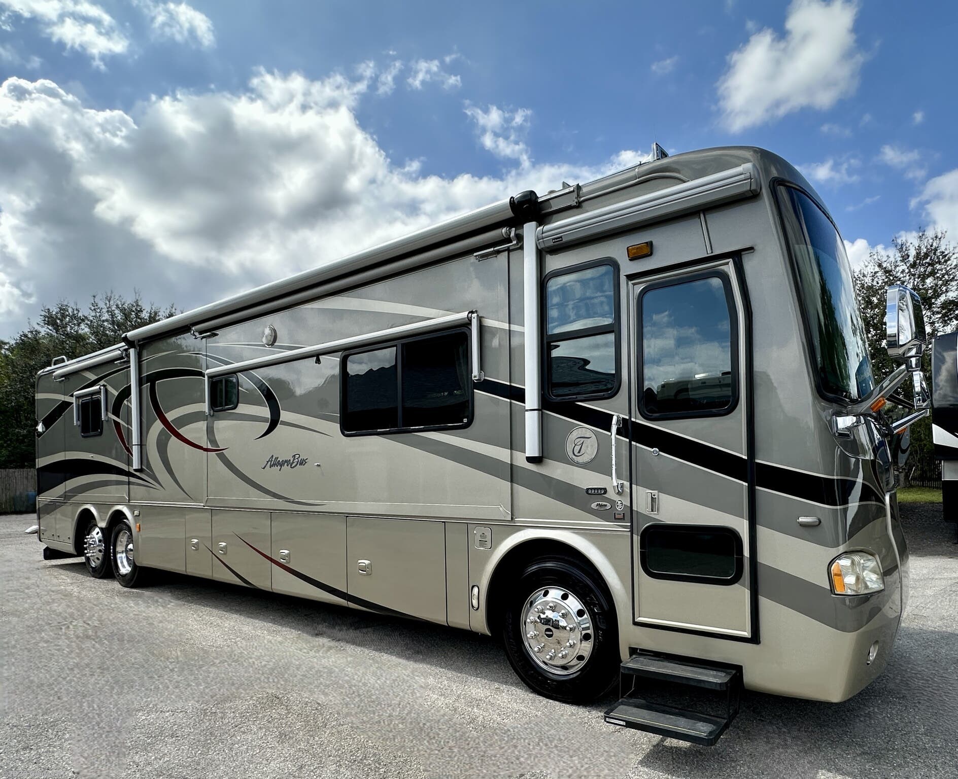 Used 2006 Tiffin Allegro Bus 42 QDP available in Fort Myers, Florida