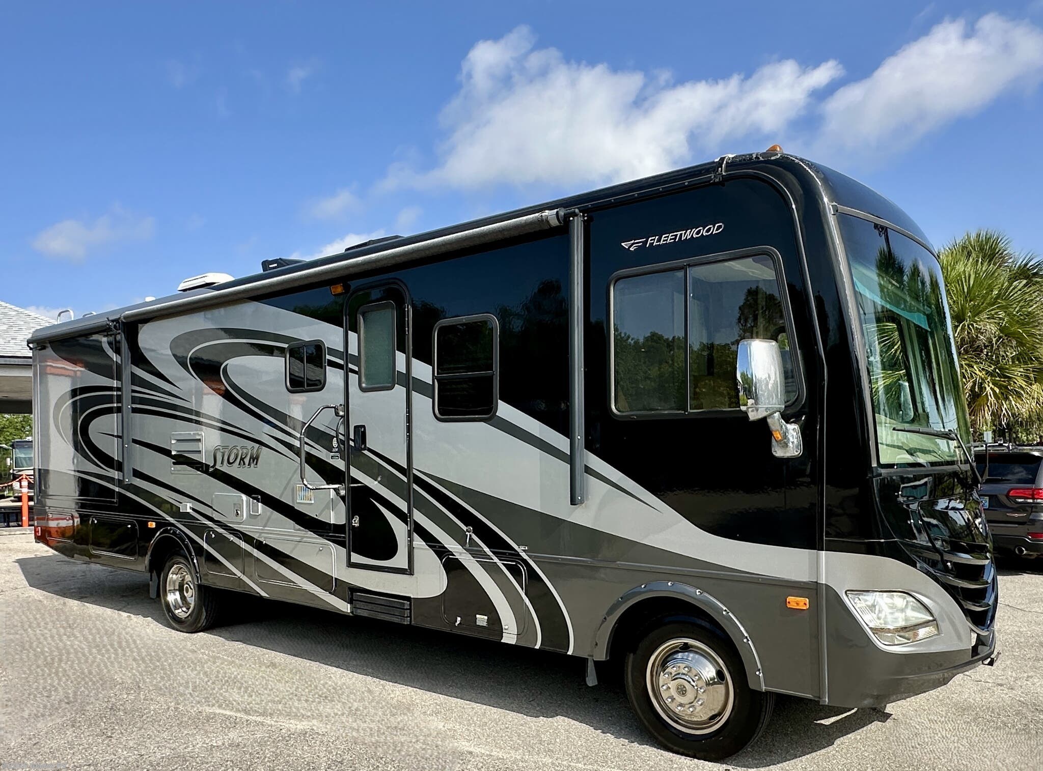 Used 2013 Fleetwood Storm 32V available in Fort Myers, Florida