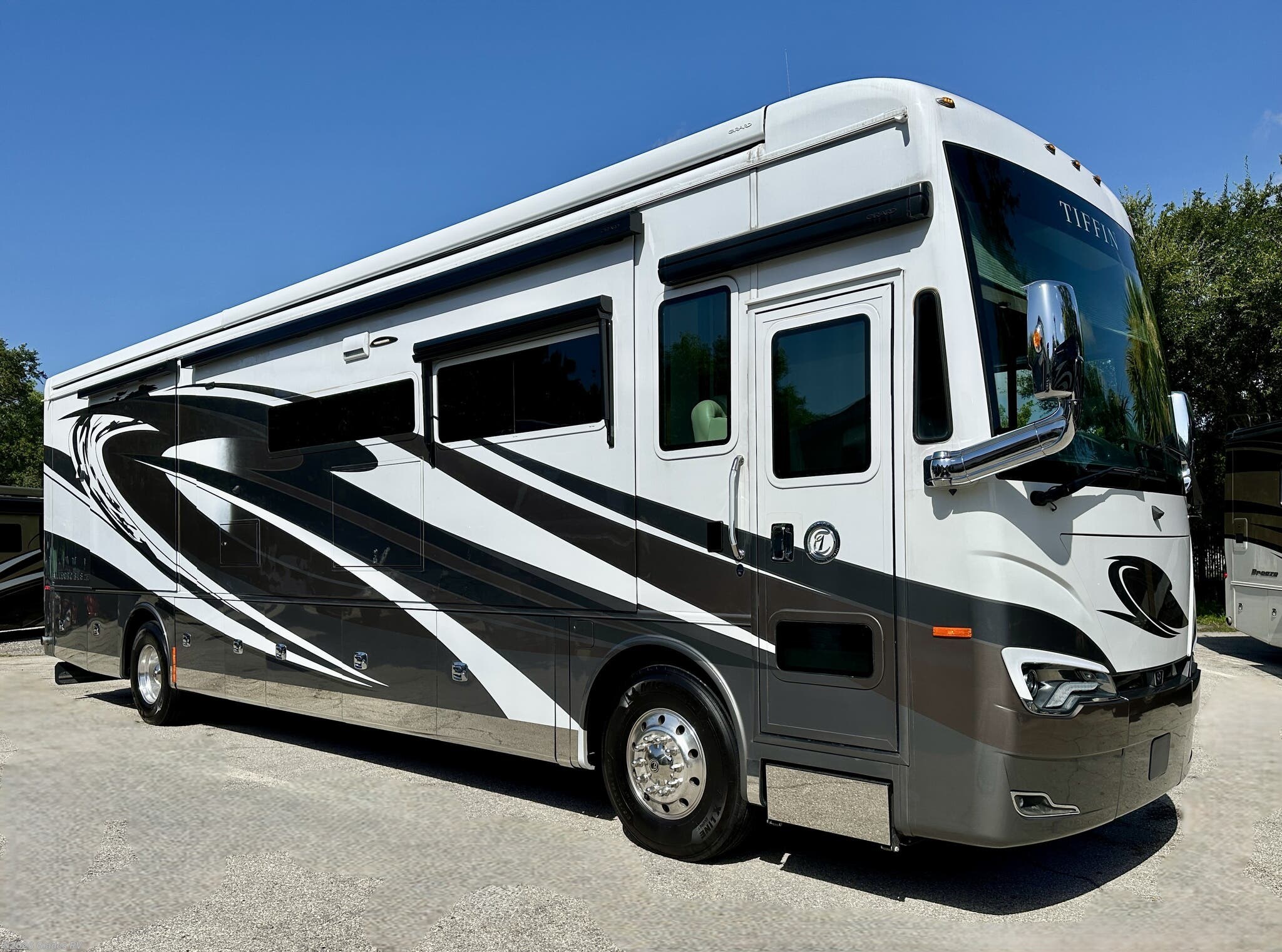 Used 2022 Tiffin Allegro Bus 40 AP available in Fort Myers, Florida