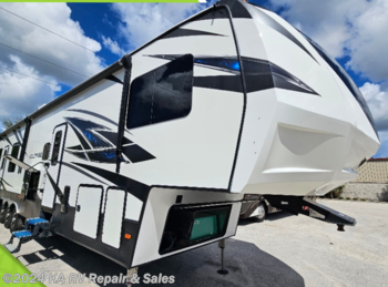 Used 2018 Dutchmen Voltage V3815 available in Debary, Florida