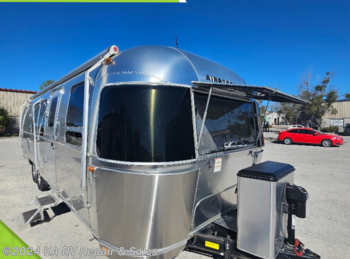 Used 2019 Airstream Flying Cloud 30FB Bunk available in Debary, Florida