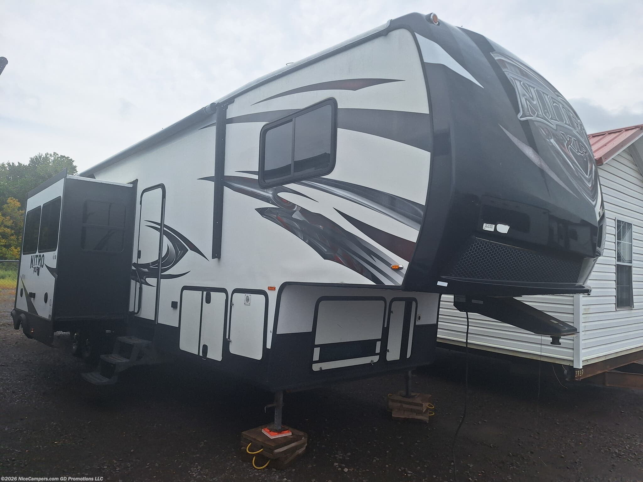Used 2016  Forest River XLR Nitro 36TI5 by Forest River from NiceCampers.com in Russellville, AR