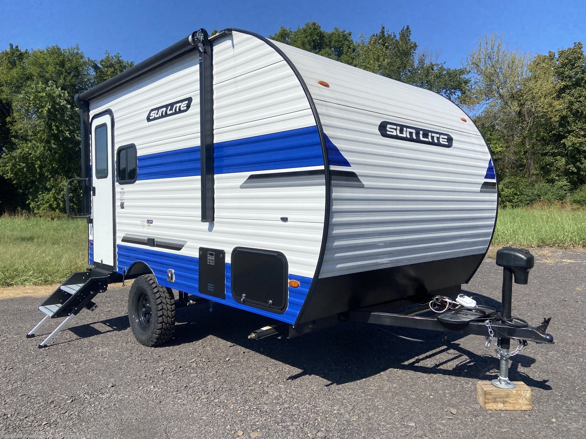 New 2026 Sunset Park RV Sun Lite 15MBX available in Russellville, Arkansas
