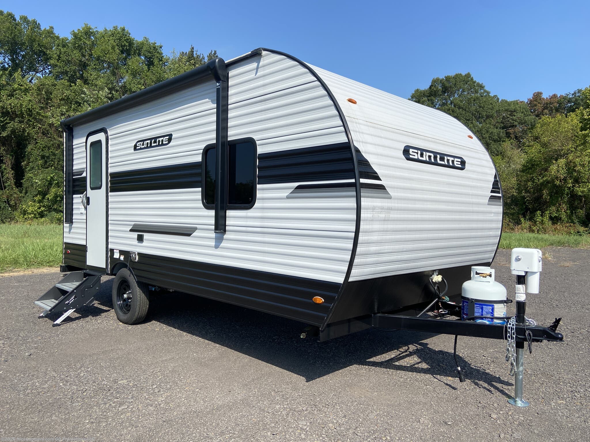 New 2026  Sunset Park RV Sun Lite LTD 19BH by Sunset Park RV from NiceCampers.com in Russellville, AR
