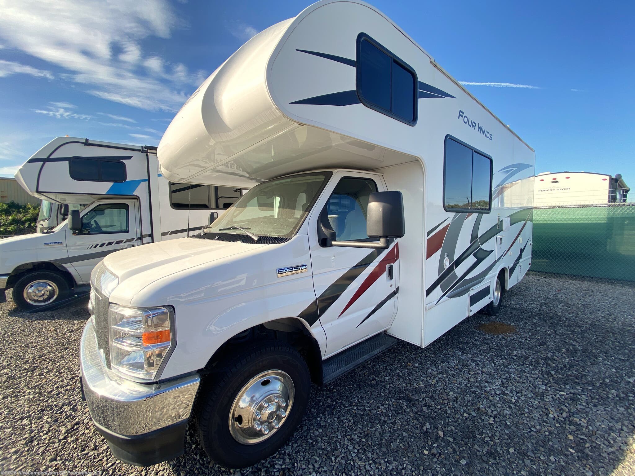 Used 2024  Thor Motor Coach Four Winds 22E by Thor Motor Coach from NiceCampers.com in Russellville, AR
