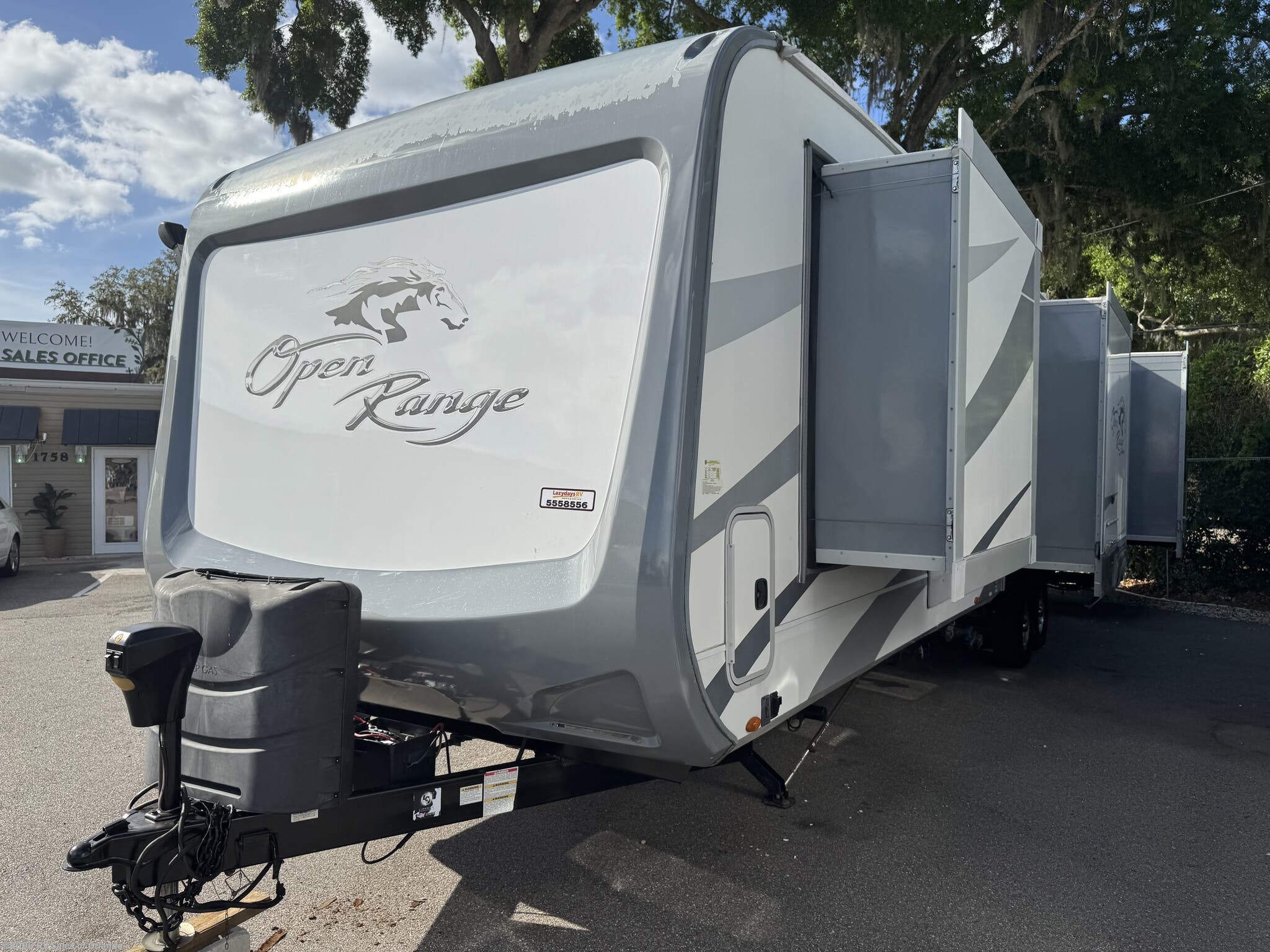 Used 2018 Highland Ridge Open Range 328BHS available in Longwood, Florida
