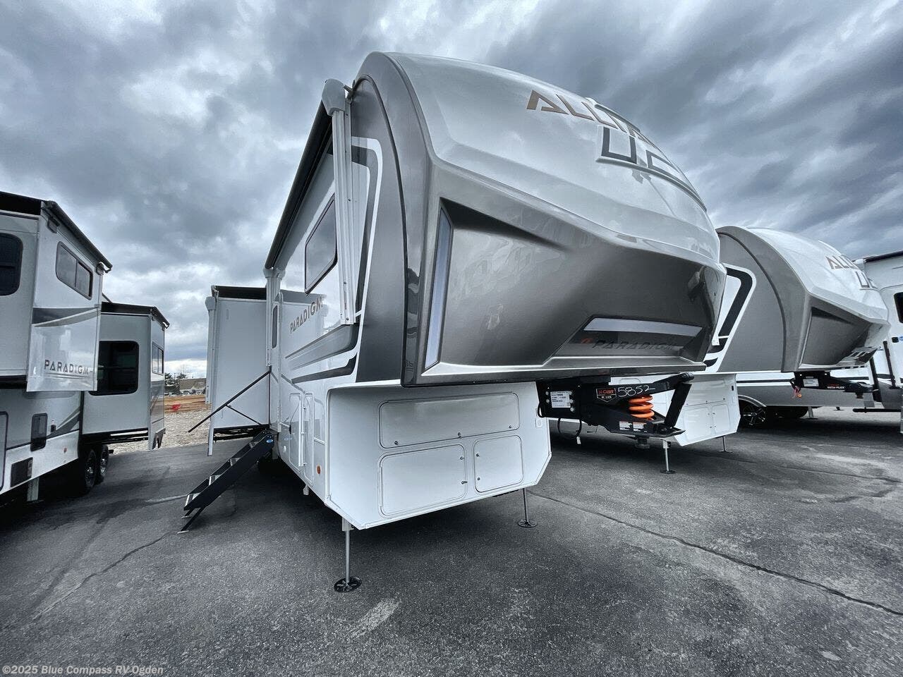 New 2025 Alliance RV Paradigm 395DS available in Marriott-Slaterville, Utah