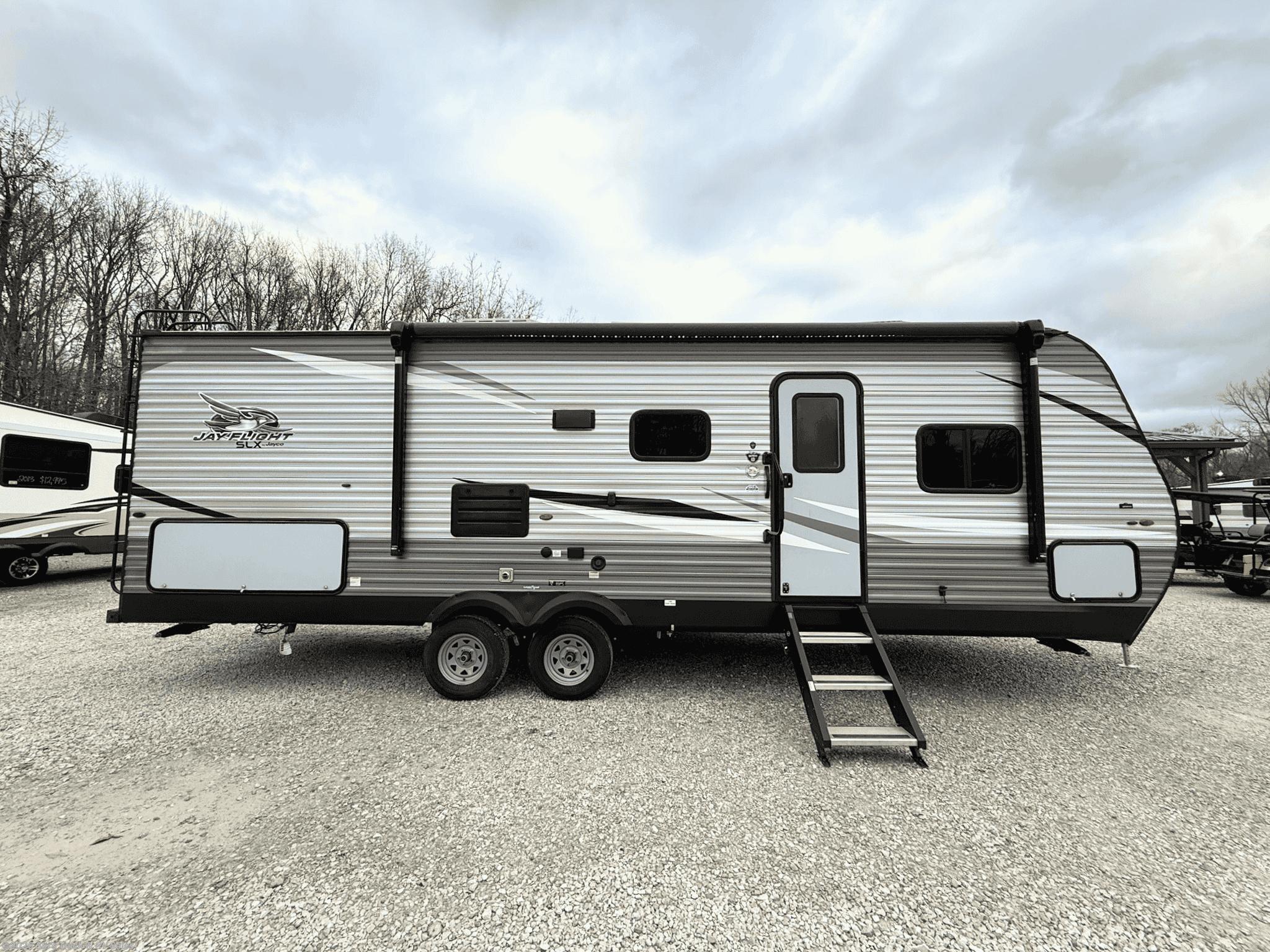 Used 2020 Jayco  JayFlight SLX-8 267BHS available in Rockville, Indiana