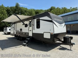 Used 2021 Keystone Hideout 318BR available in Rockville, Indiana