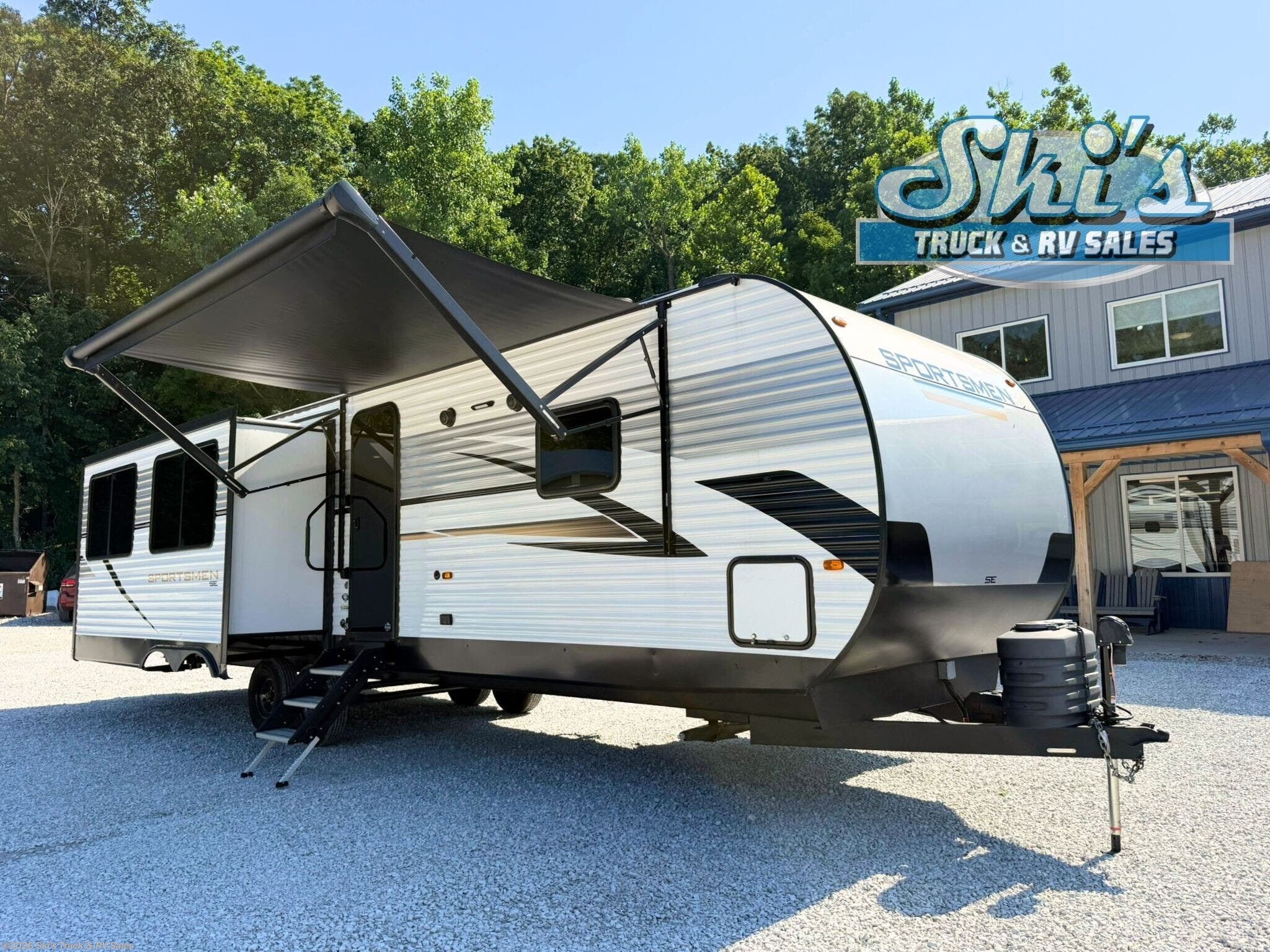 Used 2025 K-Z Sportsmen SE 303QBSE available in Rockville, Indiana