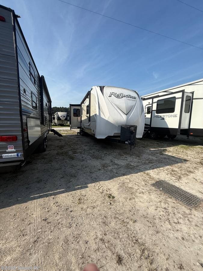 Used 2017 Grand Design Reflection 315RLTS available in Sunset Beach, North Carolina