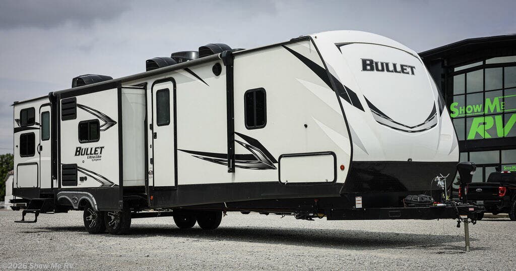 Used 2021  Keystone Bullet 330BHS by Keystone from Show Me RV in Clinton, MO