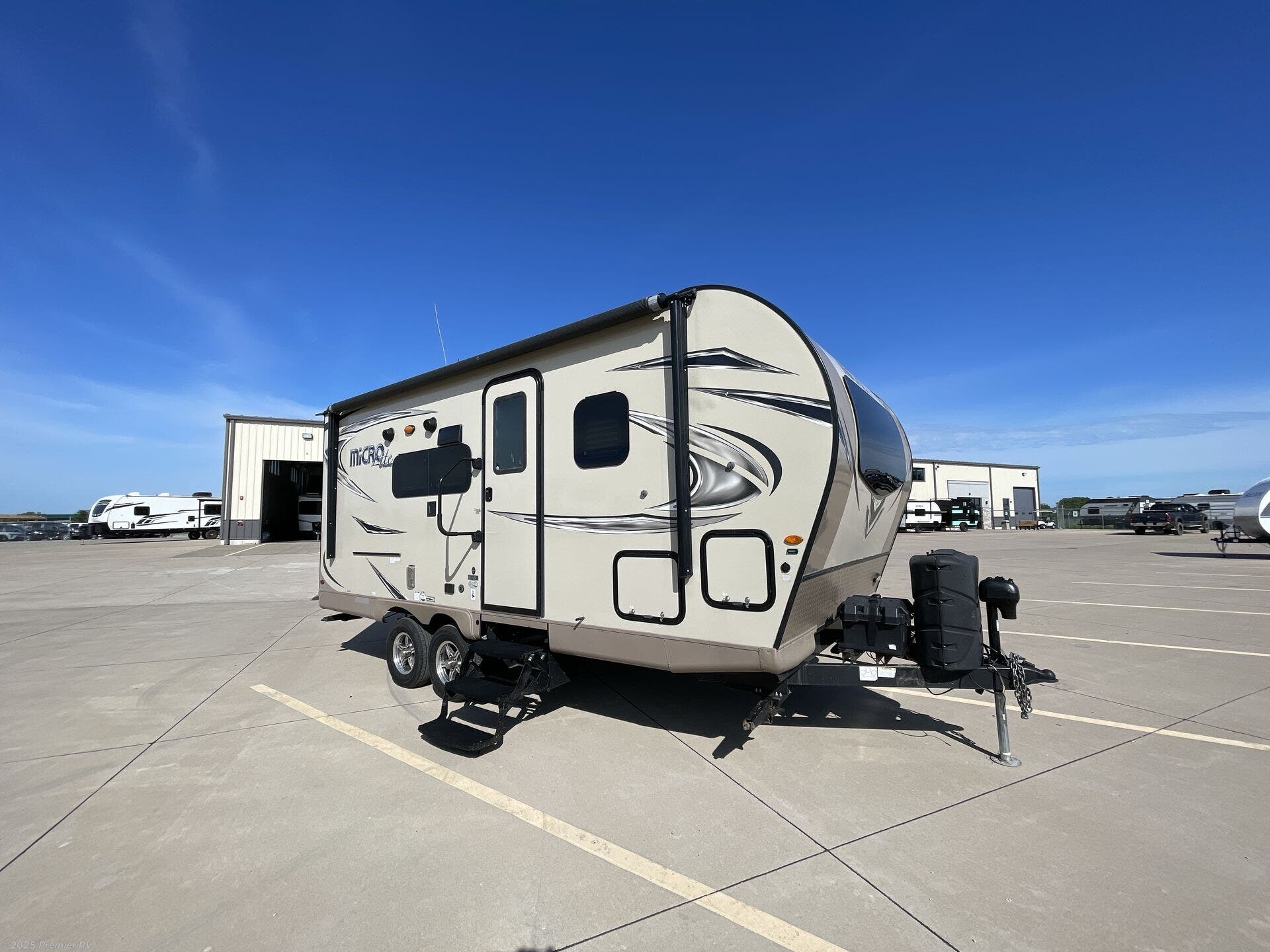 Used 2019 Forest River Flagstaff Micro Lite 21DS available in Blue Grass, Iowa