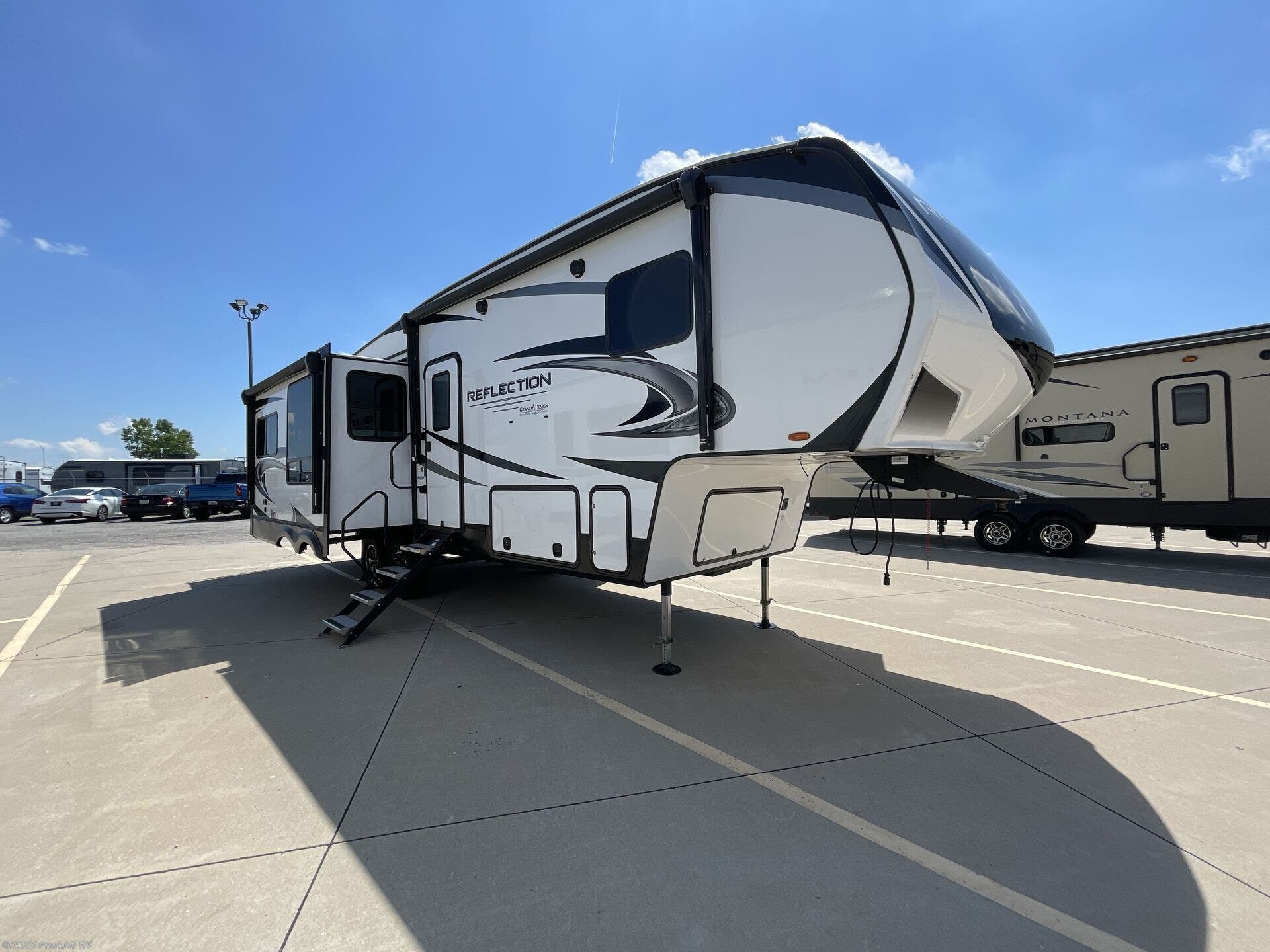 Used 2023 Grand Design Reflection 303RLS available in Blue Grass, Iowa
