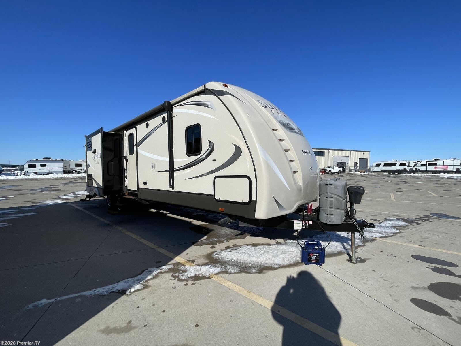 Used 2016 CrossRoads Sunset Trail 320BH available in Blue Grass, Iowa