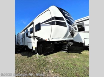 Used 2022 Heartland ElkRidge 38RSRT available in Mims, Florida