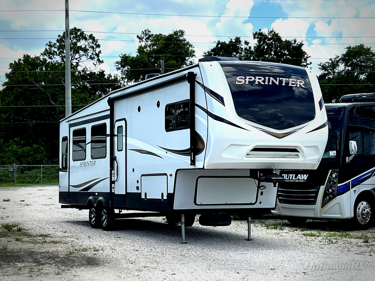 Used 2021 Keystone Sprinter 30RL available in Mims, Florida