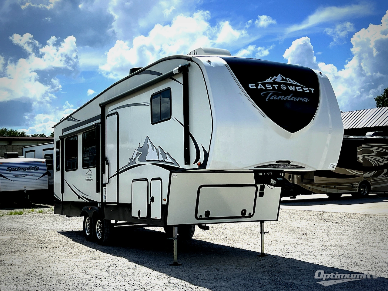 Used 2022 East to West Tandara 285RL available in Mims, Florida