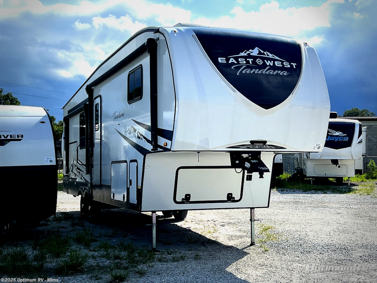 Used 2023 East to West Tandara 321RLOK available in Mims, Florida