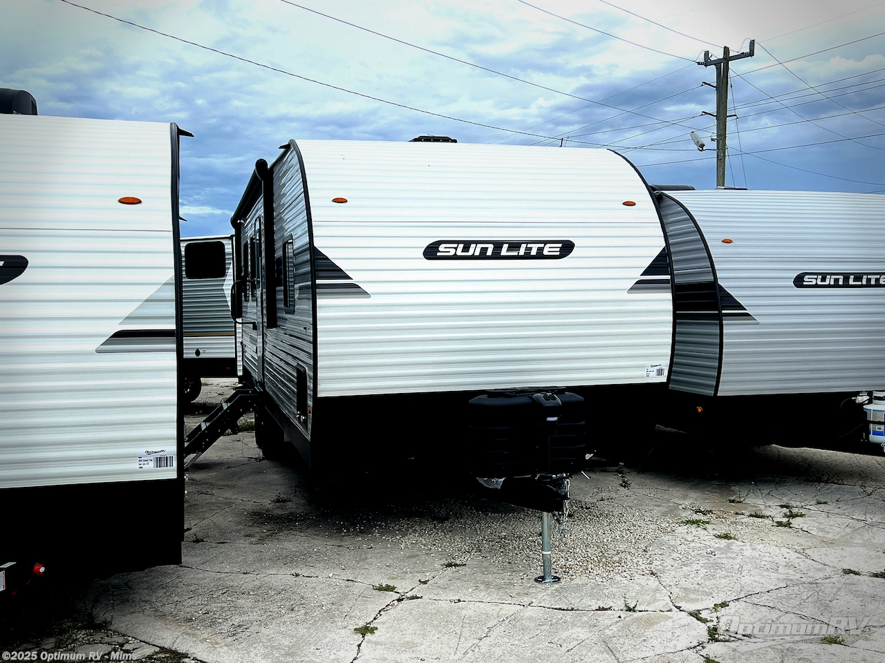 New 2026 Sunset Park RV Sun Lite 27WQB available in Mims, Florida