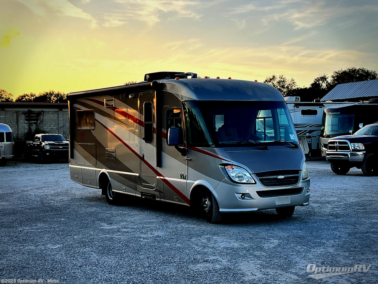 Used 2010 Winnebago Via 25T available in Mims, Florida