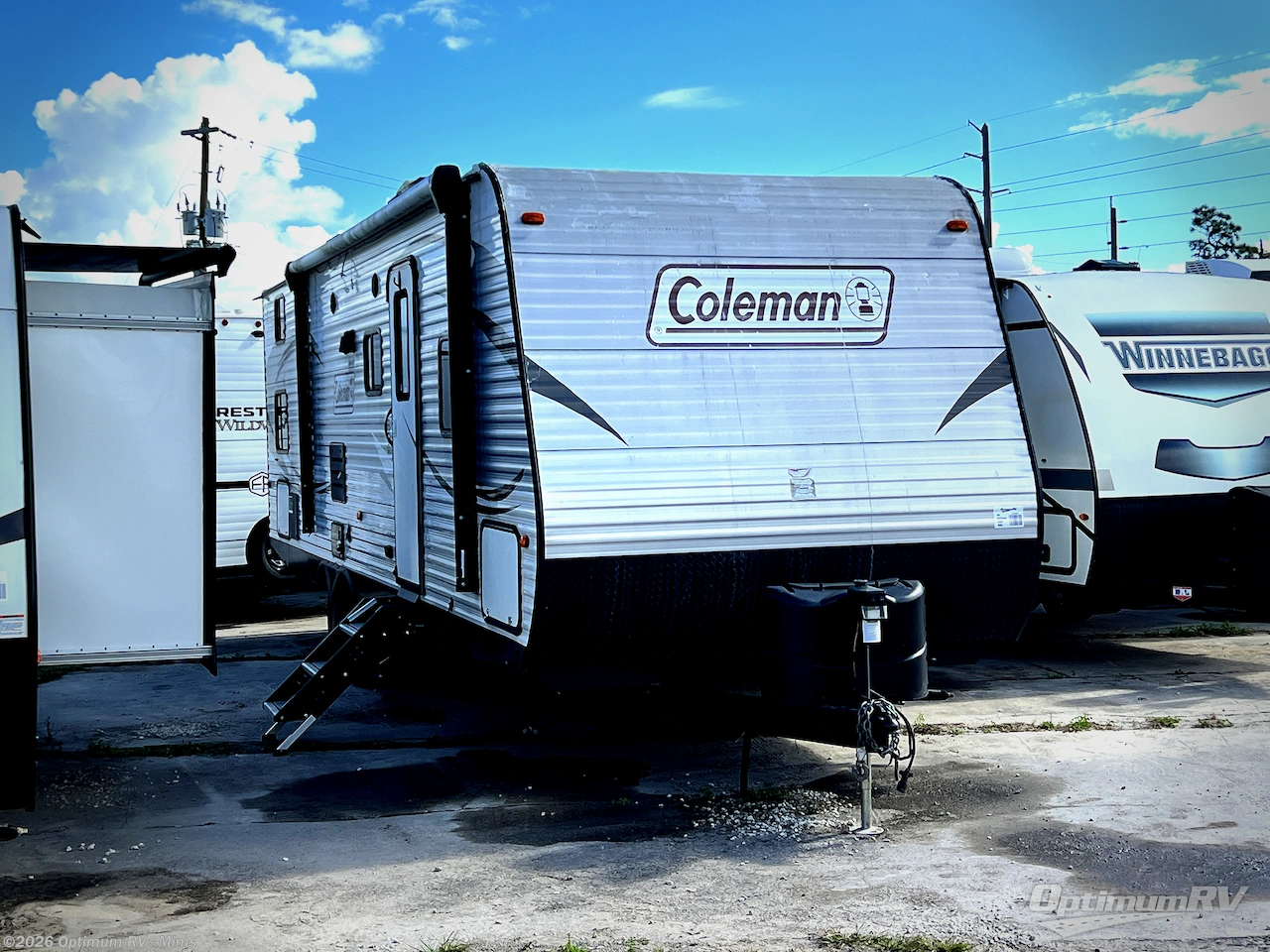 Used 2015 Dutchmen Coleman Lantern Series 295QBS available in Mims, Florida