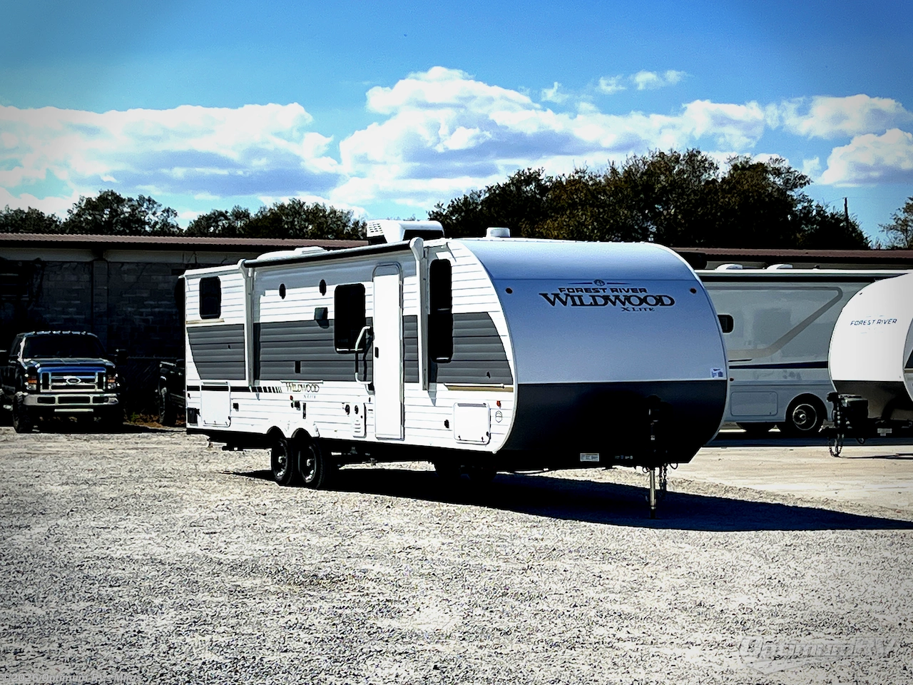 New 2026 Forest River Wildwood X-Lite 273QBXL available in Mims, Florida