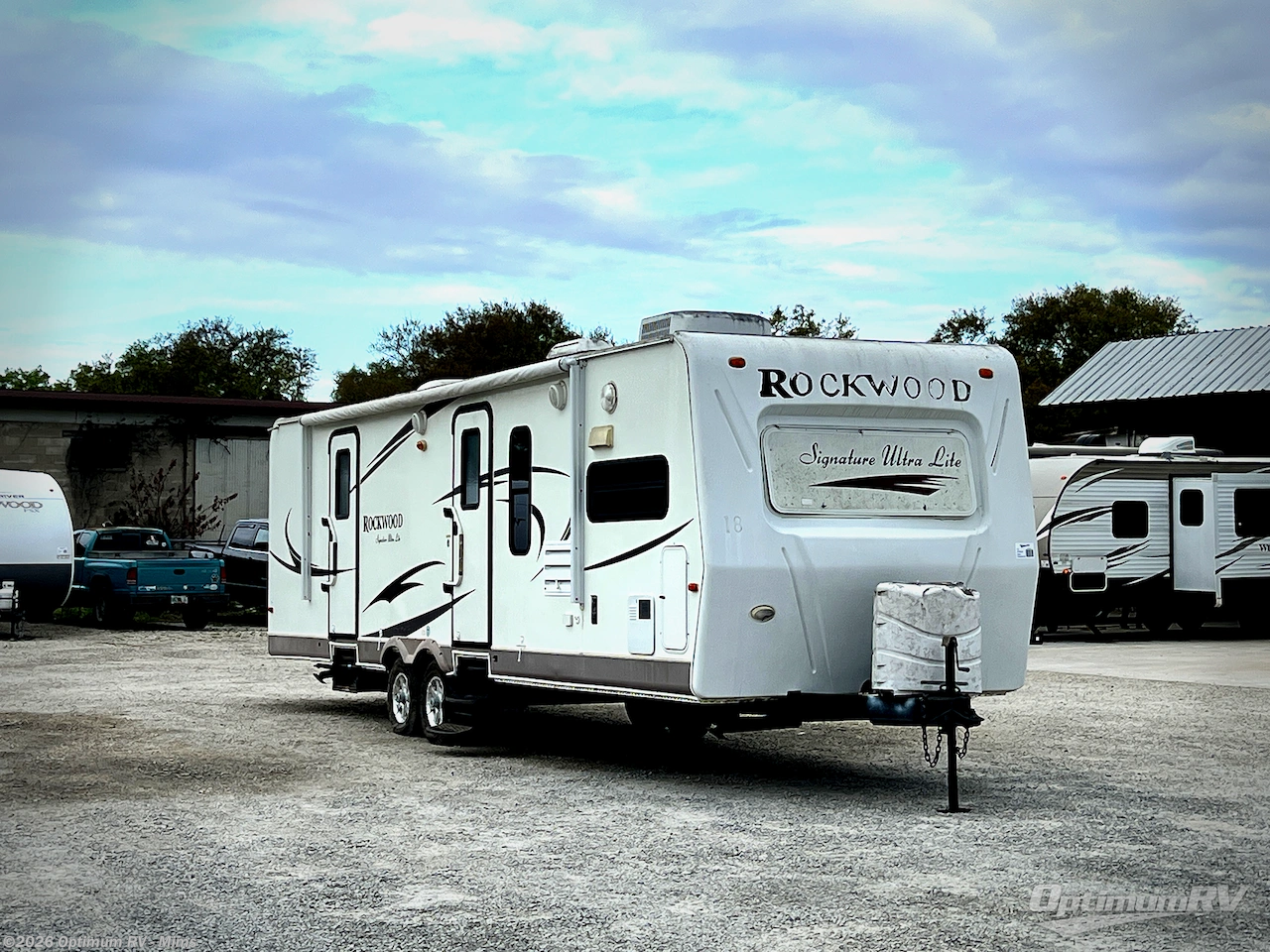 Used 2010 Forest River Rockwood Signature Ultra Lite 8315BSS available in Mims, Florida