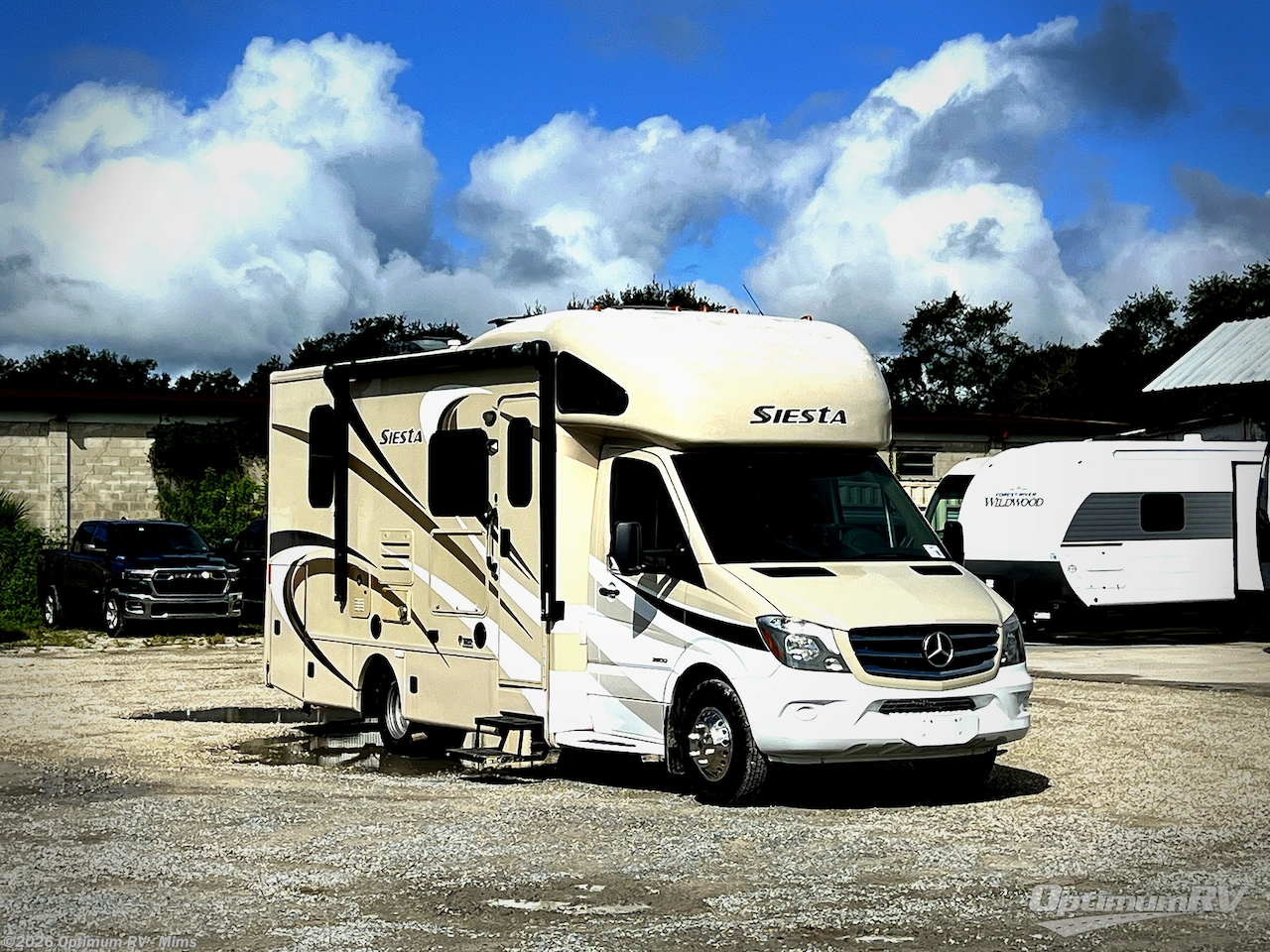 Used 2017 Thor  Siesta Sprinter 24SR available in Mims, Florida
