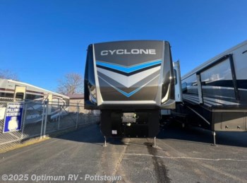 New 2023 Heartland Cyclone 4006 available in Pottstown, Pennsylvania