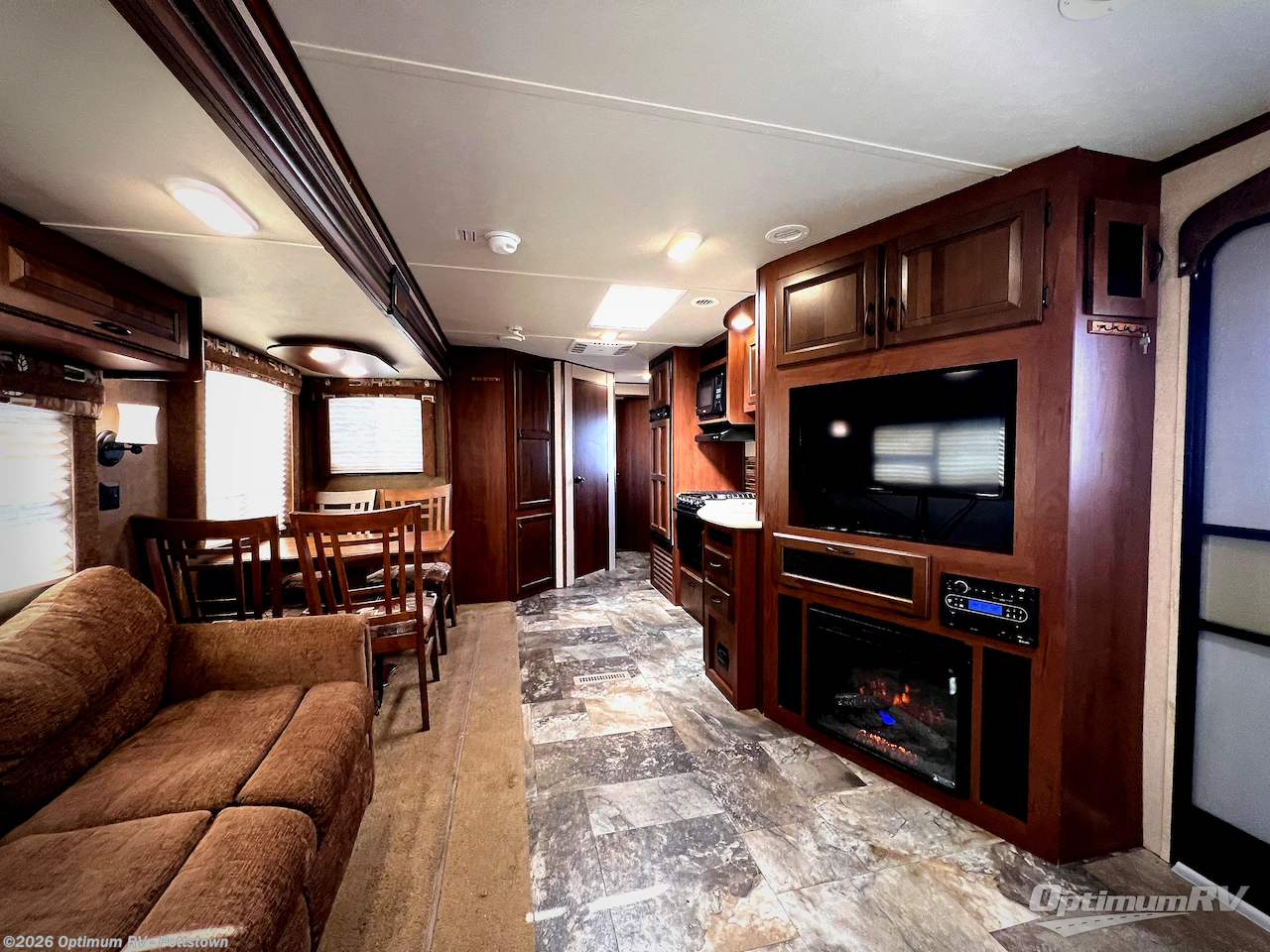 Used 2015 Jayco Jay Flight 31RLDS available in Pottstown, Pennsylvania