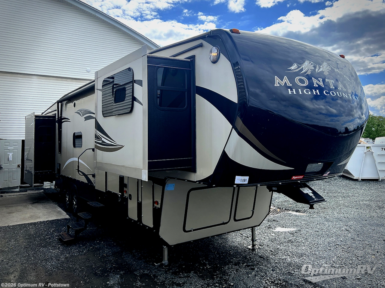 Used 2017 Keystone Montana High Country 375FL available in Pottstown, Pennsylvania