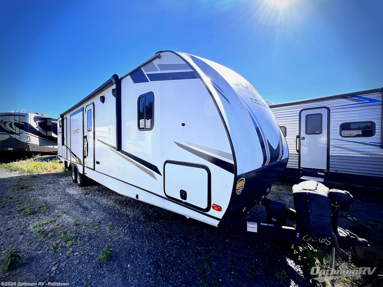 Used 2022 CrossRoads Sunset Trail SS331BH available in Pottstown, Pennsylvania